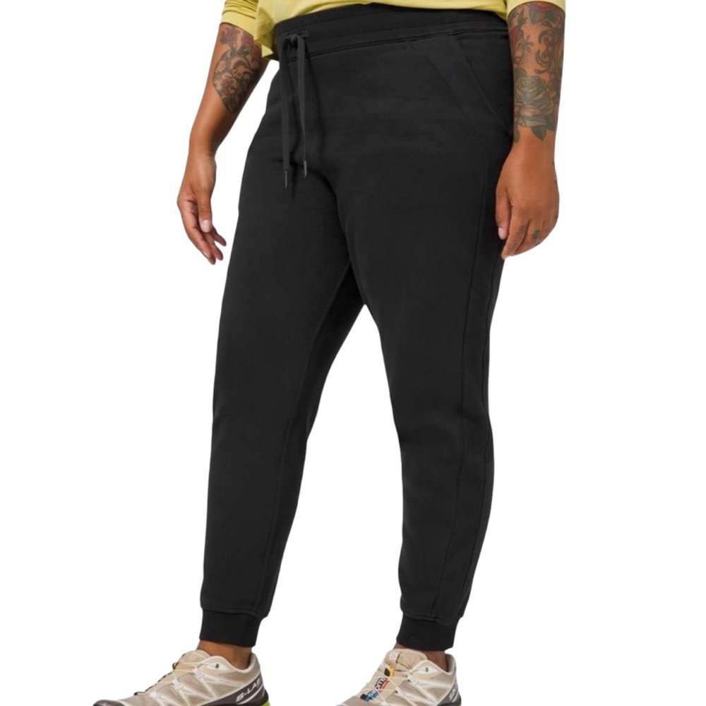 Lululemon Scuba Jogger Black Size 4